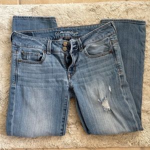 American Eagle Distressed Artist Crop